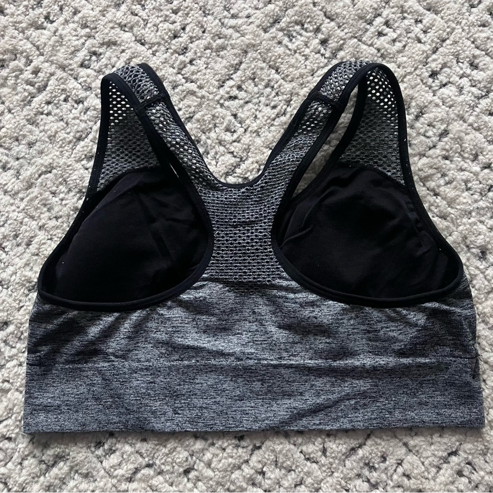 VS Pink- Sport- Medium- Bra - Picture 10 of 10